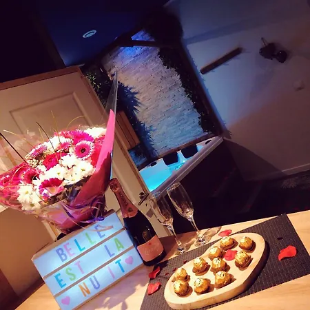 Belle Est La Nuit Frühstückspension *